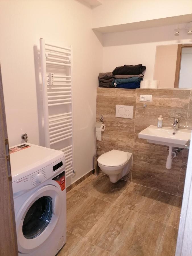 Brand New Studio Apartment #21 With Free Secure Parking In The Center 布拉格 外观 照片