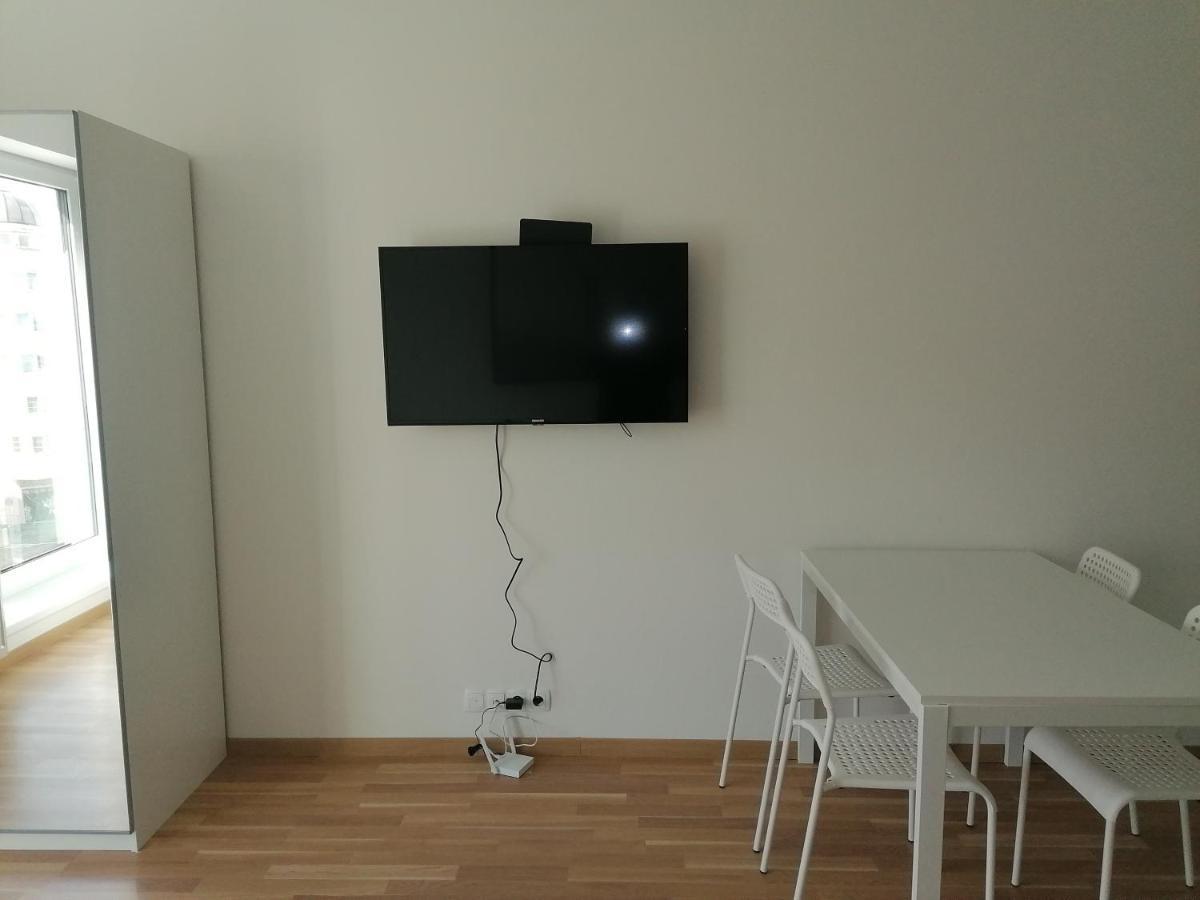 Brand New Studio Apartment #21 With Free Secure Parking In The Center 布拉格 外观 照片