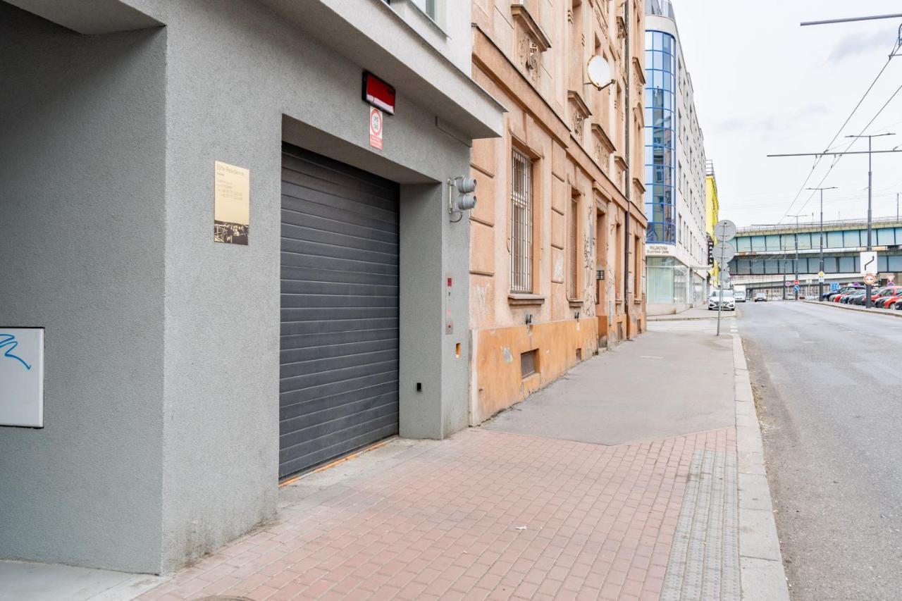 Brand New Studio Apartment #21 With Free Secure Parking In The Center 布拉格 外观 照片